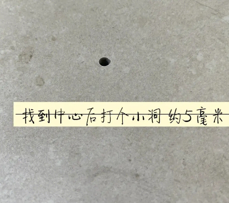 周宁瓷砖空鼓维修公司专业解答在瓷砖铺贴过程中，如果砂料搅拌不均匀，将会带来以下问题